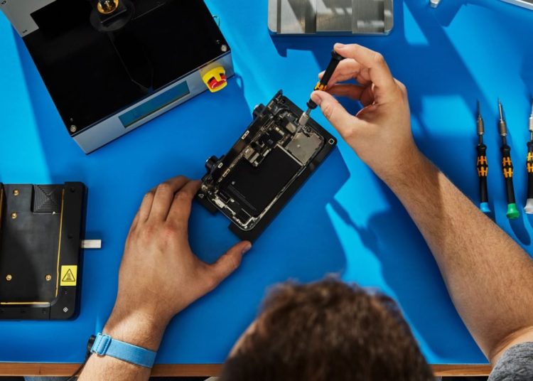 iPhone 4终极指南：从越狱到维修，轻松解决老设备使用难题